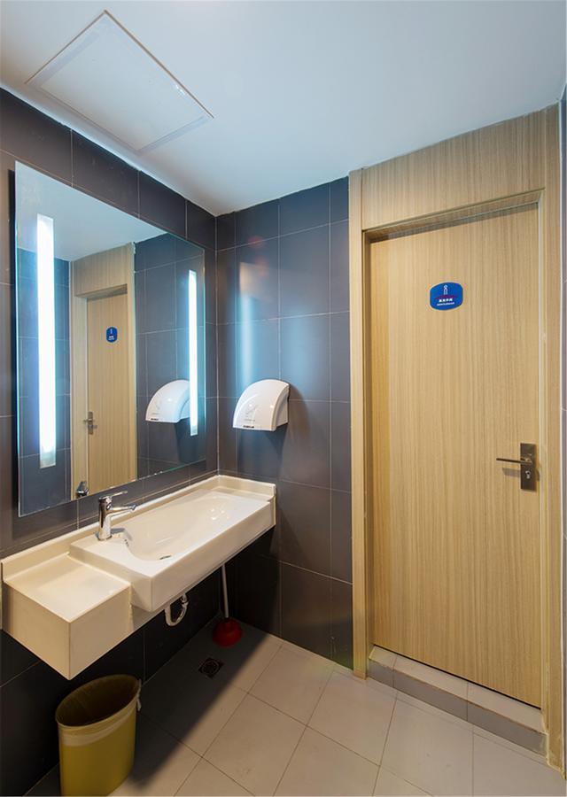Hanting Hotel Zhuhai Gongbei Port Qinglv Nanlu Branch Buitenkant foto
